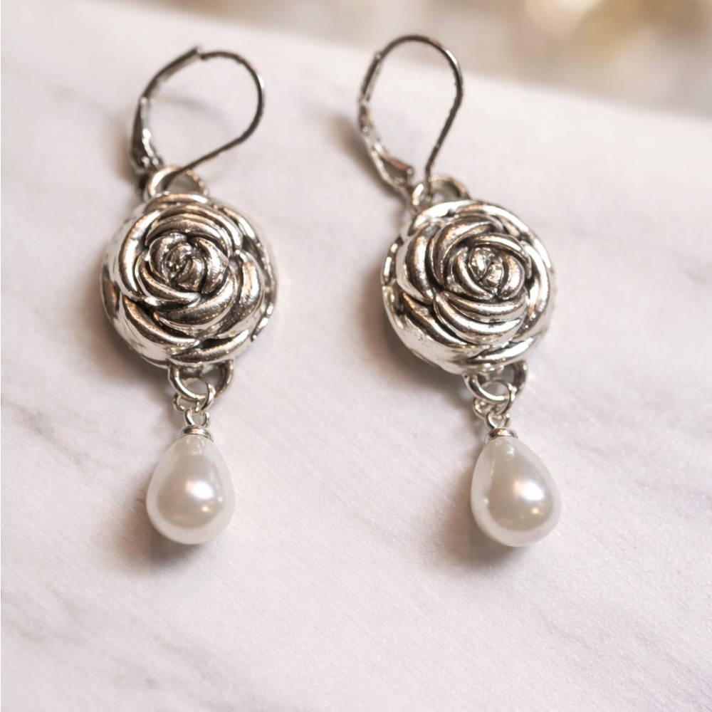 Elegant Silver Rose Pearl Earrings